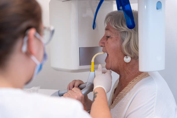 Best Emergency Treatment for Dental Infections or Abscesses in Meiners Oaks, CA